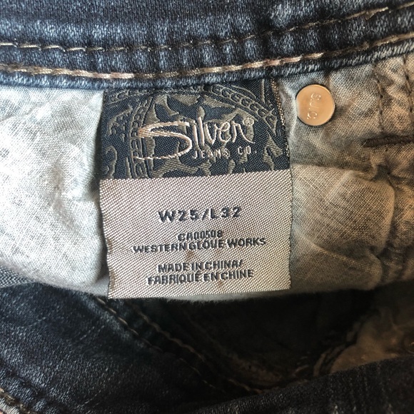 Silver Suki Dark Wash Distressed Denim Jeans Size 25 - Picture 7 of 11